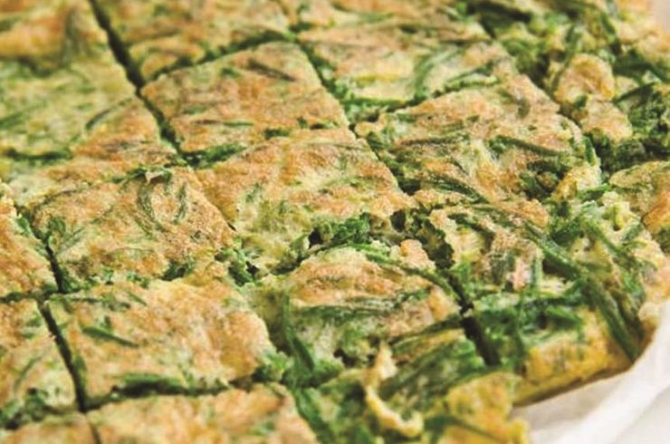 カイチャオム（タイ風玉子焼き・タイの野菜入り）